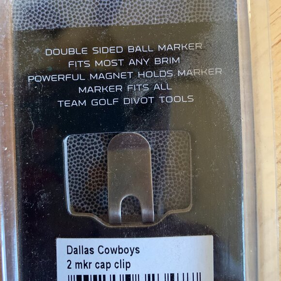 NIB NFL Dallas Cowboys Golf Cap Clip with 2 Magnetic Ball Markers - Team Golf - Picture 3 of 3